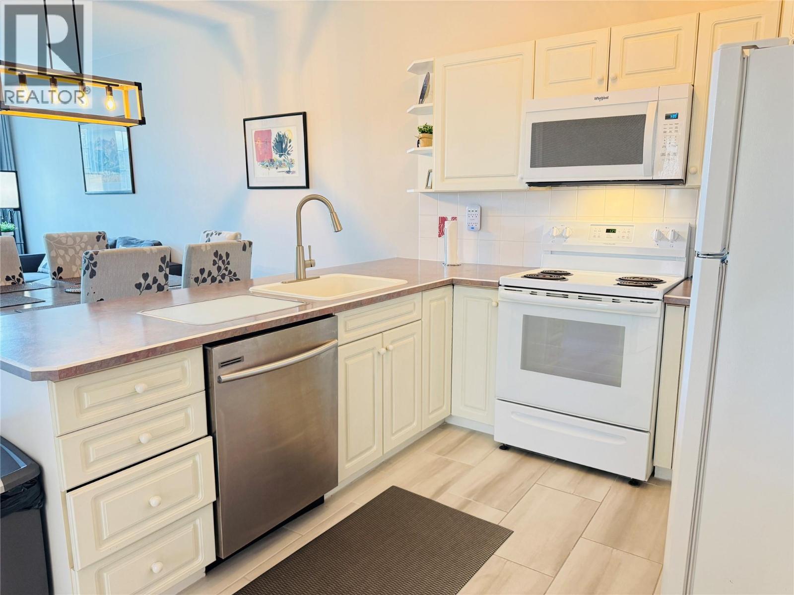 5052 Riverview Road Unit# 2005 A