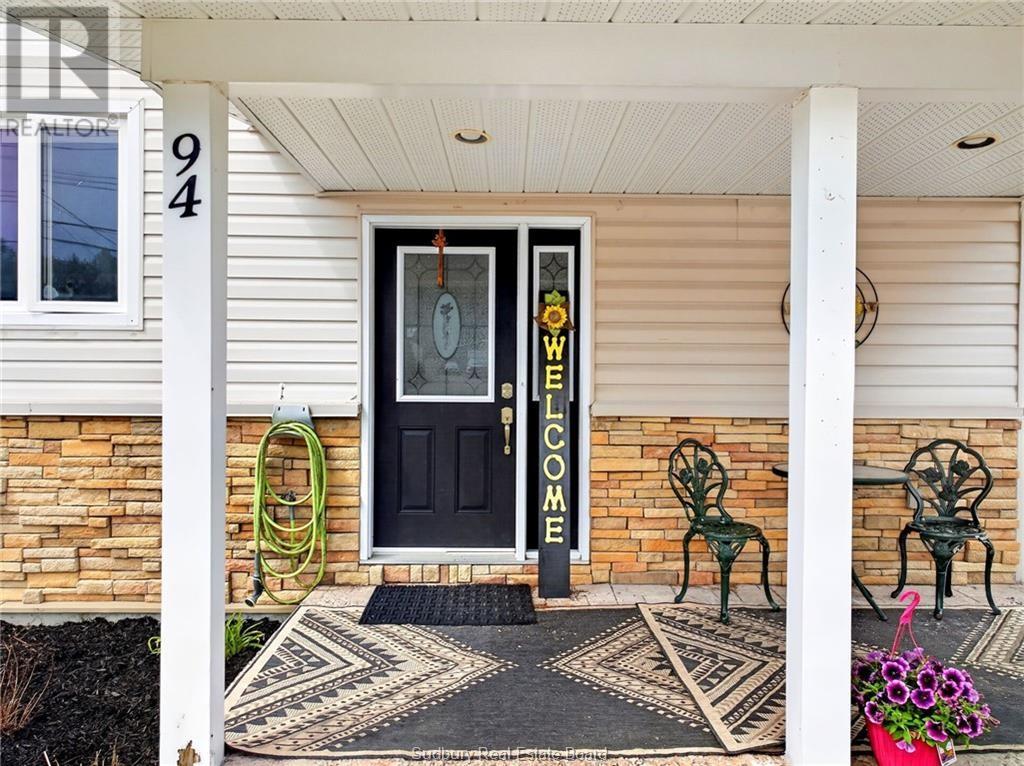 94 Hill Street, Wahnapitae, Ontario  P0M 3C0 - Photo 7 - 2130733