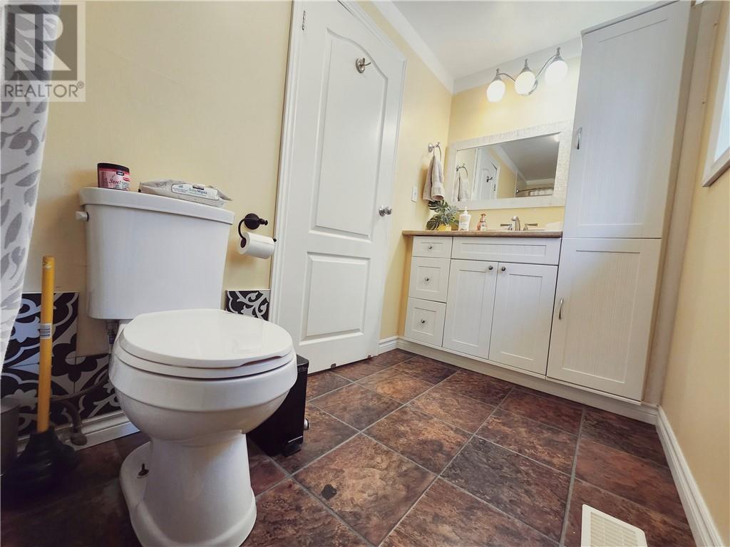 14 Collins, Copper Cliff, Ontario  P0M 1N0 - Photo 16 - 2130713