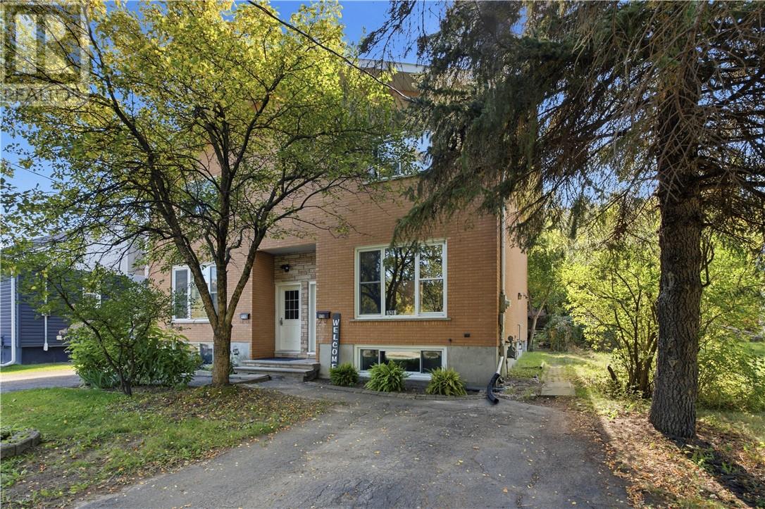 Welcome to this bright and spacious all-brick semi-detached home in Sudbury’s desirable South End. Offering almost 2,000 sq. ft. of finished living space, this home features 3+1 bedrooms and 2 full bathrooms, providing plenty of room for a growing family, guests, or a home office. Natural light floods the main living areas, creating a warm and inviting feel throughout. The fully finished basement adds valuable additional living space, while the entire home has been freshly painted and is move-in ready. Outside, enjoy a private backyard with room to relax, entertain, or let the kids play. The home is conveniently located close to shopping, schools, parks, dining, recreation, and other South End amenities. The home is currently vacant, allowing for quick possession. A great opportunity for buyers looking for a well-maintained, spacious home in a convenient South End location. * SOME IMAGES HAVE BE VIRTUALLY STAGED* (id:48254)