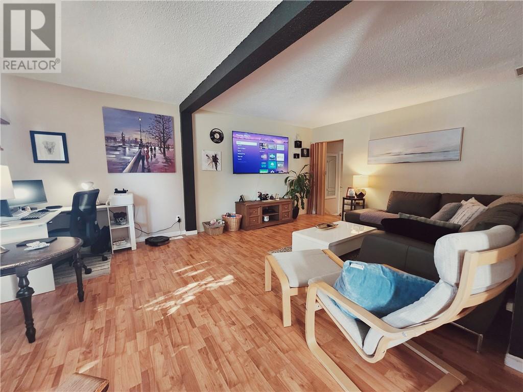 14 Collins, Copper Cliff, Ontario  P0M 1N0 - Photo 10 - 2130707