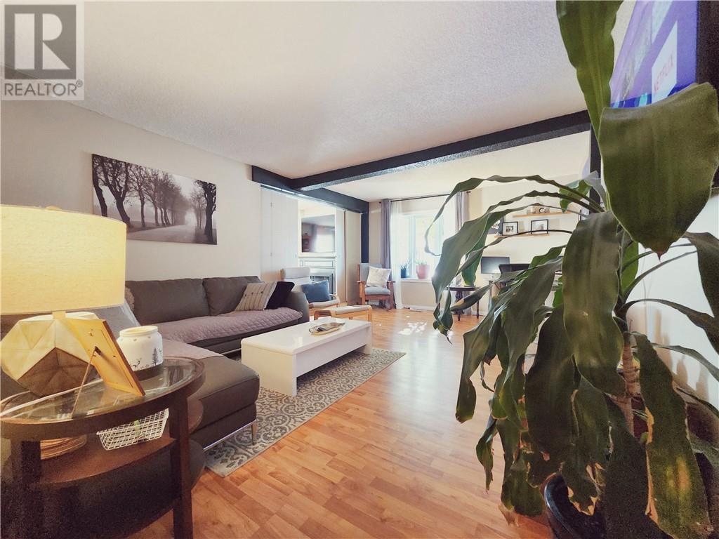 14 Collins, Copper Cliff, Ontario  P0M 1N0 - Photo 9 - 2130707