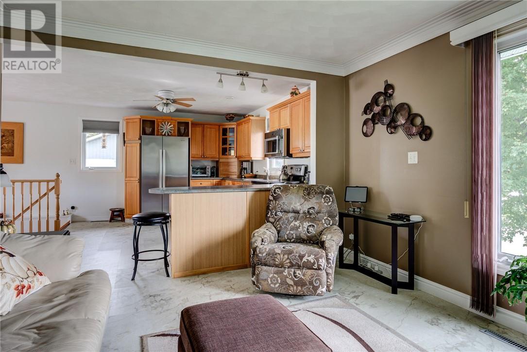 174 Bridge Street, Chelmsford, Ontario  P0M 1L0 - Photo 3 - 2130704