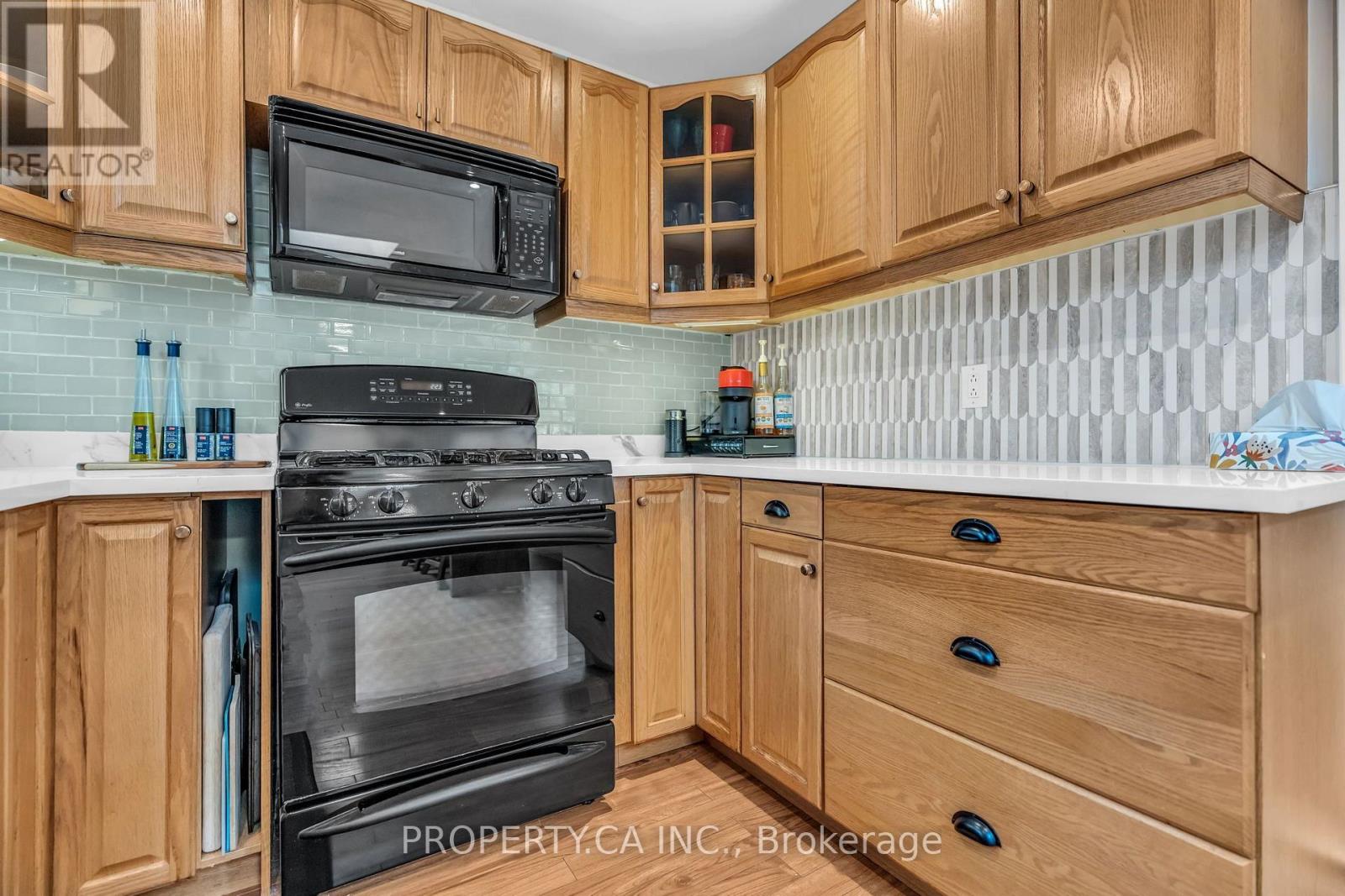 833 Krosno Boulevard, Pickering, Ontario  L1W 1H1 - Photo 15 - E13851058