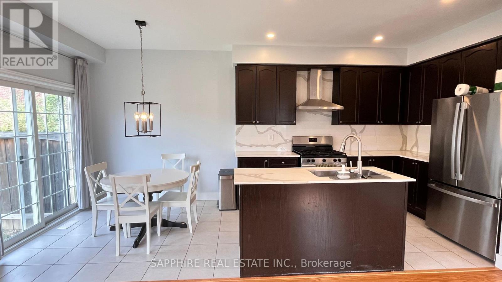 Upper - 1261 Sim Place, Milton, Ontario  L9T 7C7 - Photo 7 - W13815496