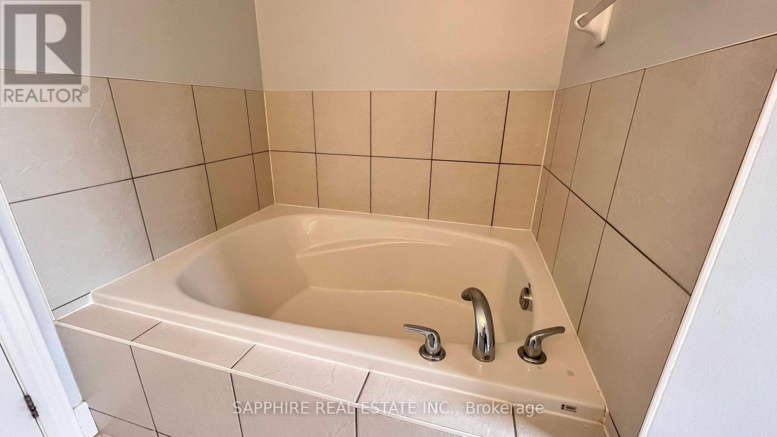 Upper - 1261 Sim Place, Milton, Ontario  L9T 7C7 - Photo 25 - W13815496