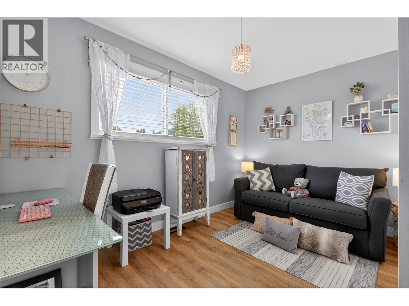 1070 Maccleave Avenue, Penticton, British Columbia  V2A 3C6 - Photo 22 - 10402386