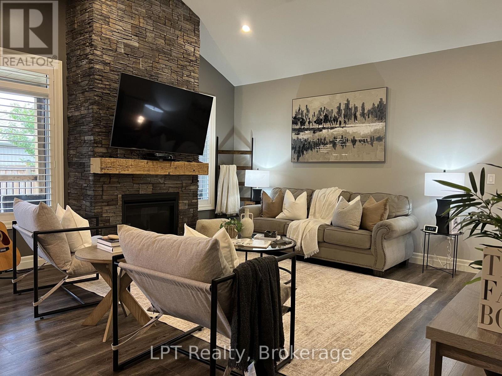 80 Ambrosia Terrace, Quinte West, Ontario  K8V 0G6 - Photo 4 - X13851138