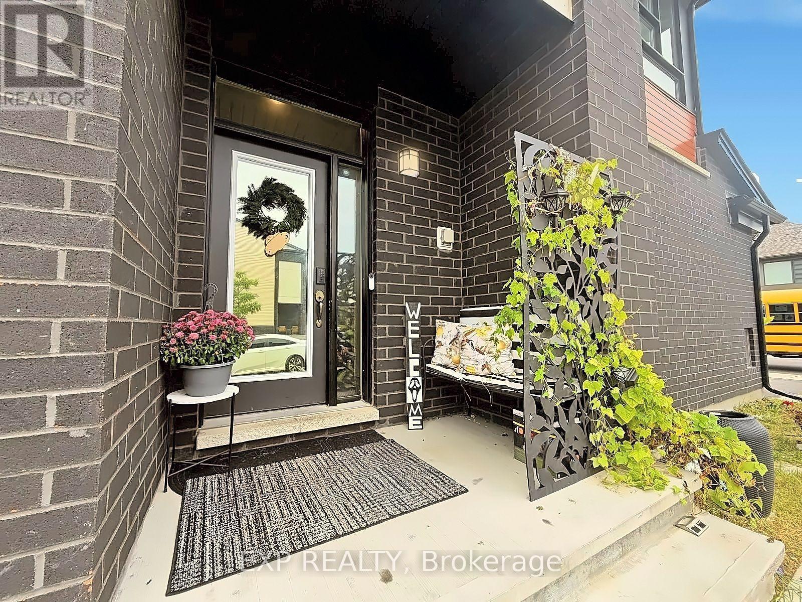 543 Rathburn Lane, Ottawa, Ontario K1T 0T3 - Photo 4 - X13851230