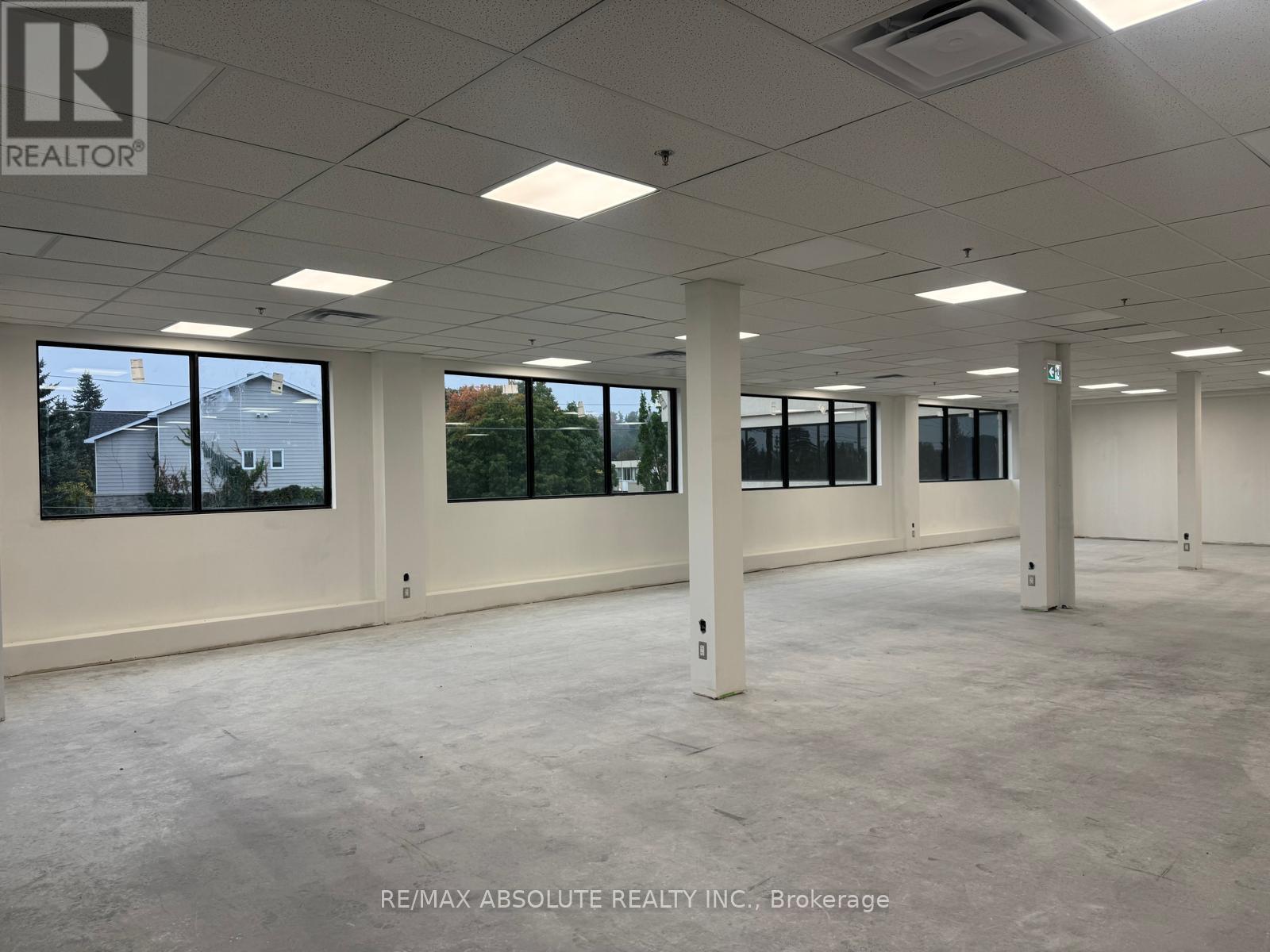 205 - 31 Northside Road, Ottawa, Ontario  K2H 8S1 - Photo 2 - X13851284
