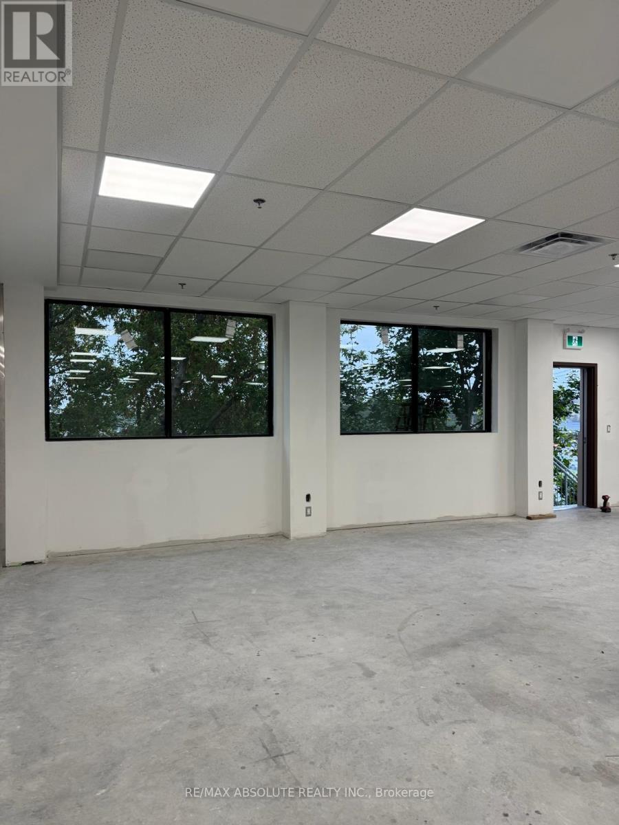 205 - 31 Northside Road, Ottawa, Ontario  K2H 8S1 - Photo 3 - X13851284