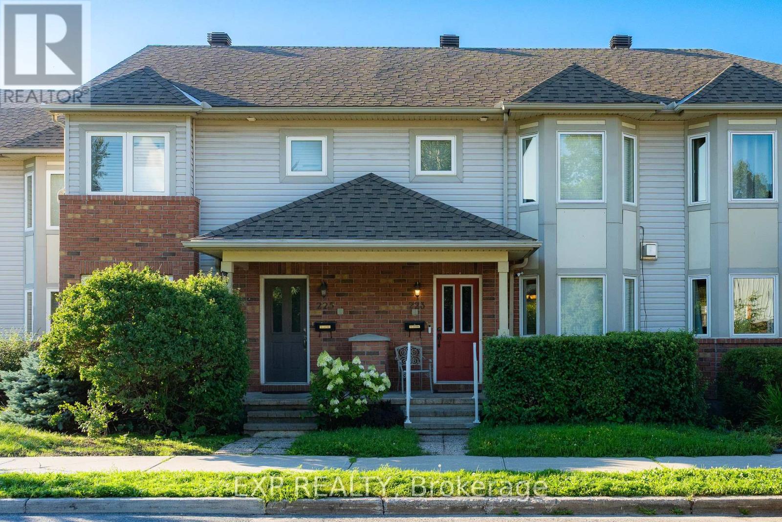 223 Monterey Drive, Ottawa, Ontario  K2H 7B1 - Photo 1 - X13851404