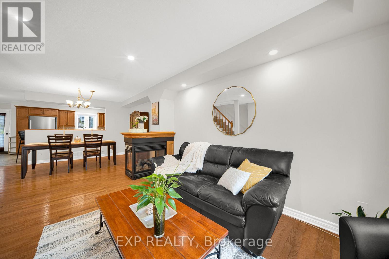 223 Monterey Drive, Ottawa, Ontario  K2H 7B1 - Photo 5 - X13851404
