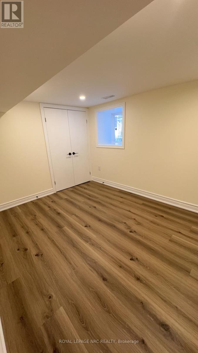 4677 Crysler Avenue, Niagara Falls (Downtown), Ontario  L2E 3V7 - Photo 19 - X13851428