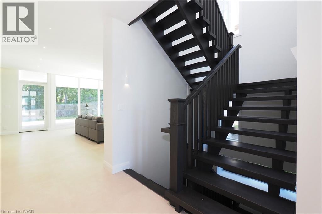 560 Werni Court, Waterloo, Ontario  N2V 2S7 - Photo 26 - 40867785