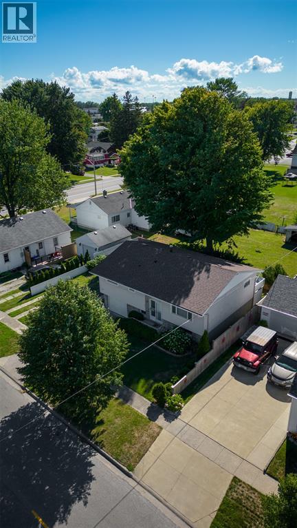32 Louisa Street, Point Edward, Ontario  N7V 1W1 - Photo 25 - 26024006