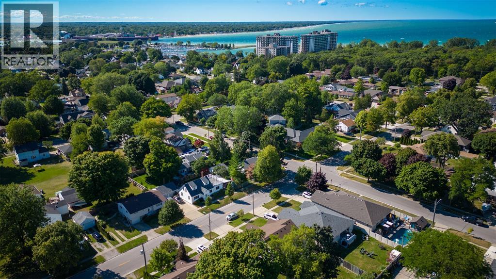 32 Louisa Street, Point Edward, Ontario  N7V 1W1 - Photo 28 - 26024006