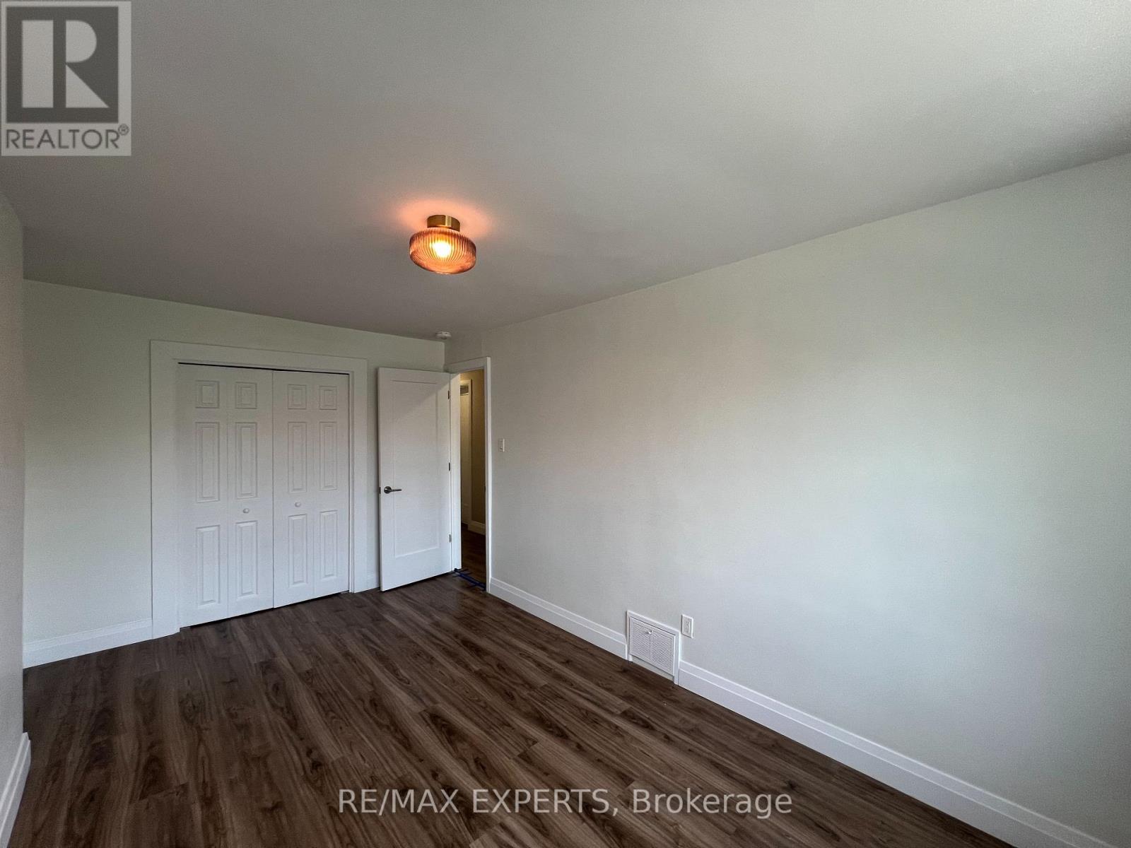 2nd Floor - 366 Lauder Avenue, Toronto, Ontario  M6E 3H8 - Photo 8 - C13851124