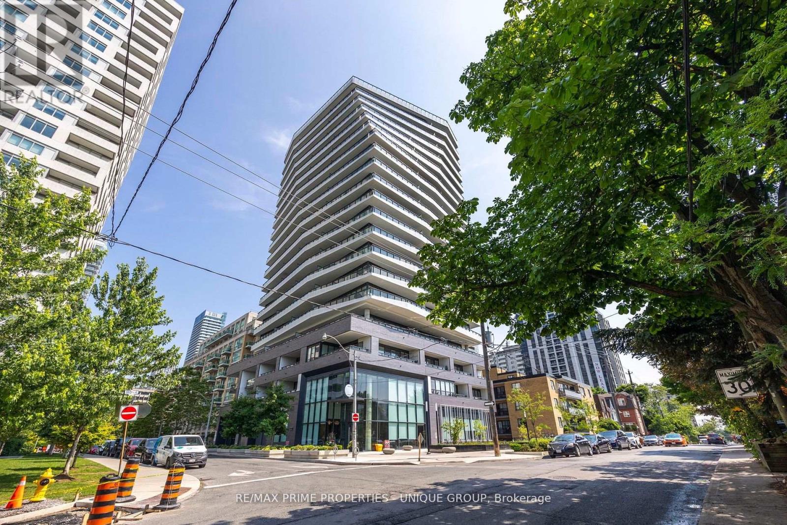 606 - 11 Lillian Street, Toronto, Ontario  M4S 2H7 - Photo 2 - C13851126