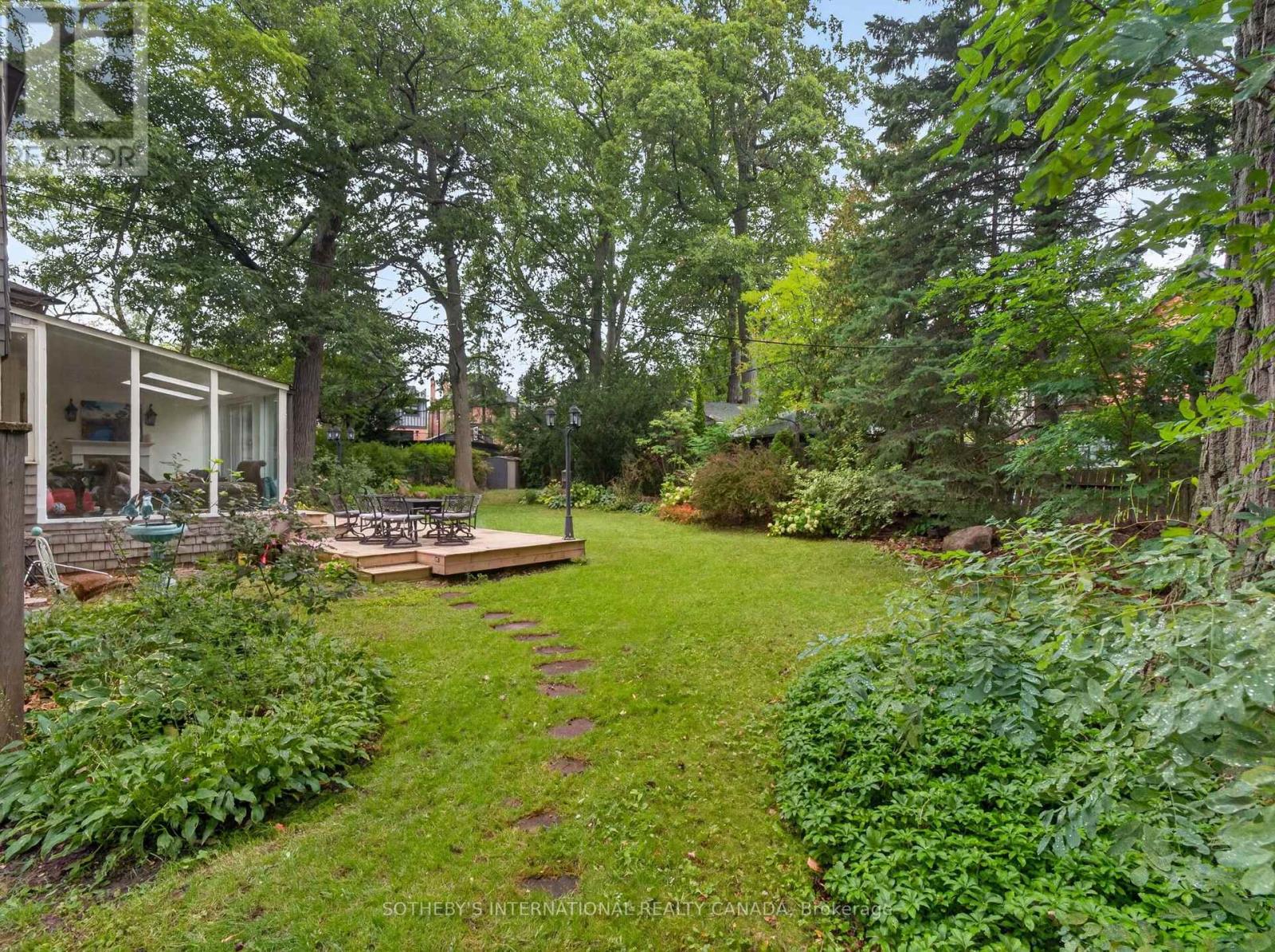 91 Braemore Gardens, Toronto, Ontario  M6G 2C7 - Photo 29 - C13851128