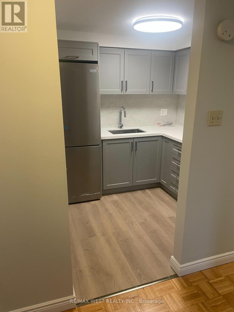 202 Rear - 13 Grange Avenue, Toronto, Ontario  M5T 1C6 - Photo 9 - C13851156