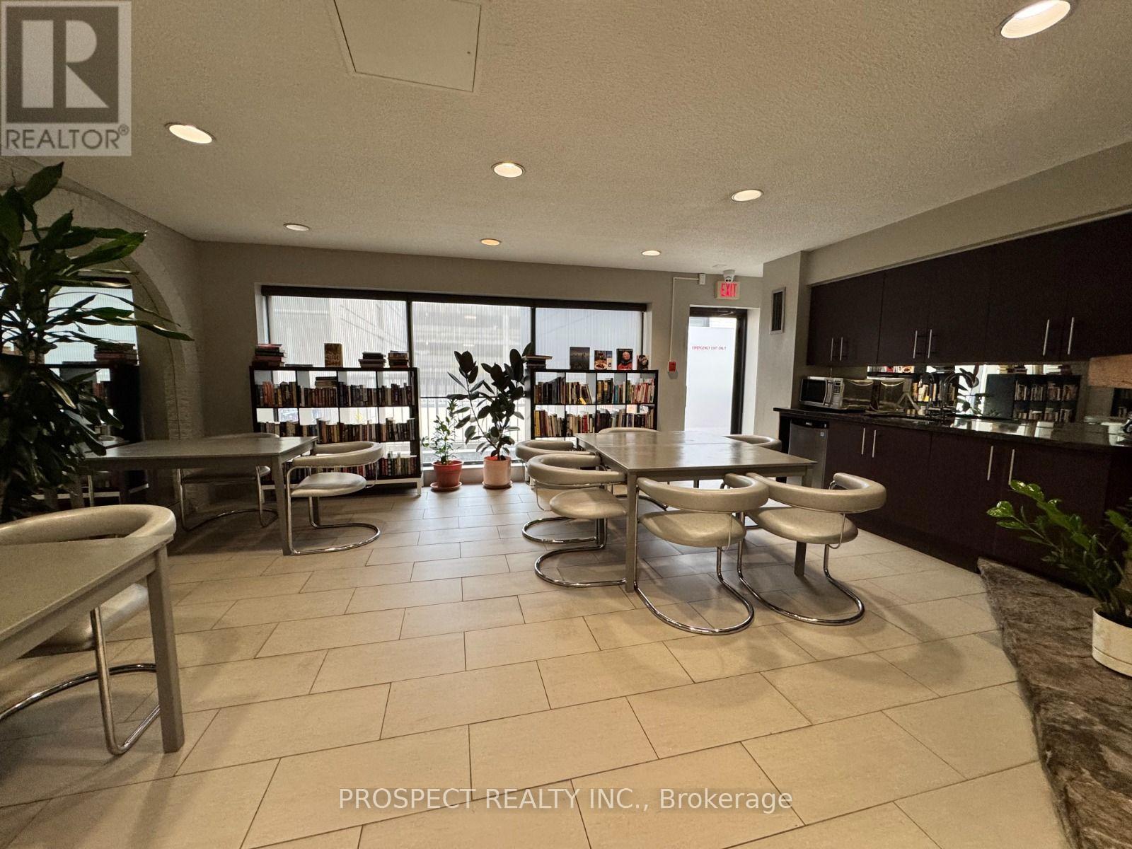 1210 - 120 Saint Patrick Street N, Toronto, Ontario  M5T 2X7 - Photo 7 - C13851224