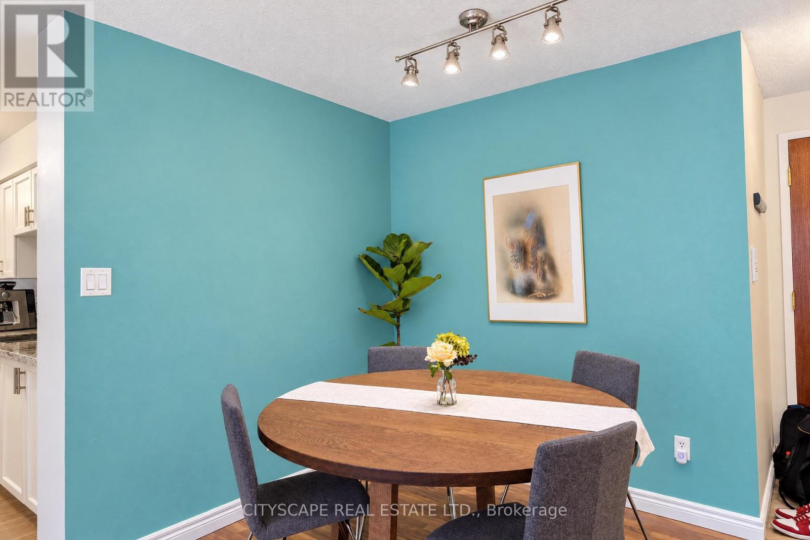 211 - 35 Merton Street, Toronto, Ontario  M4S 3G4 - Photo 9 - C13851234