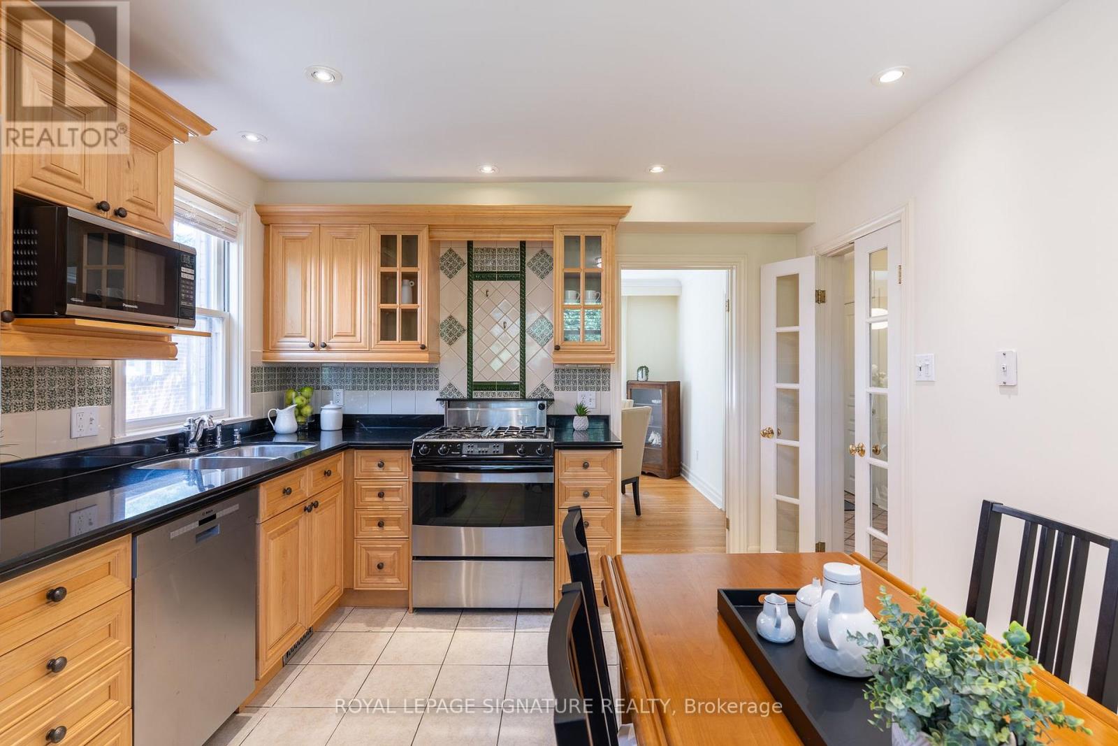 38 Danville Drive, Toronto, Ontario  M2P 1J1 - Photo 12 - C13851302