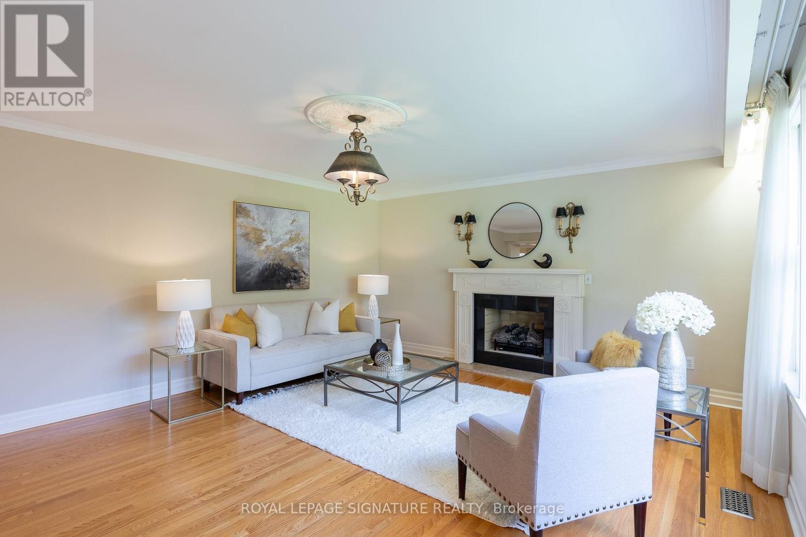 38 Danville Drive, Toronto, Ontario  M2P 1J1 - Photo 6 - C13851302