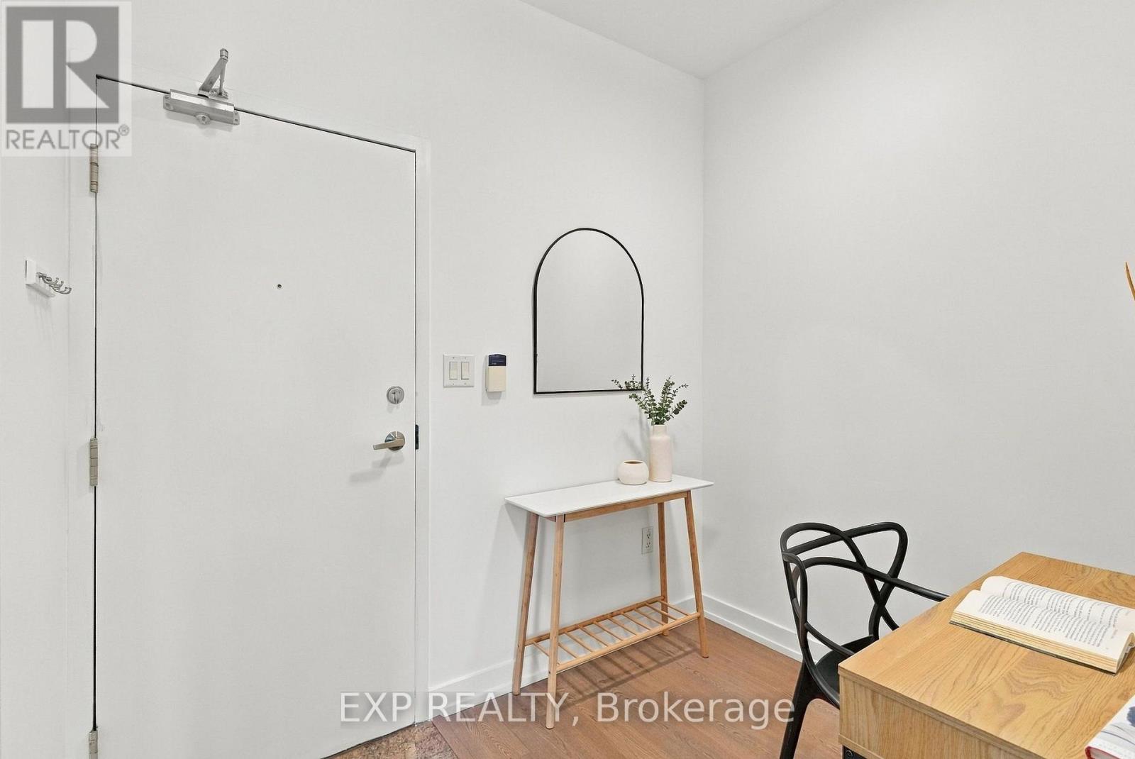 301 - 9 Spadina Avenue, Toronto, Ontario  M5V 3V5 - Photo 13 - C13851372