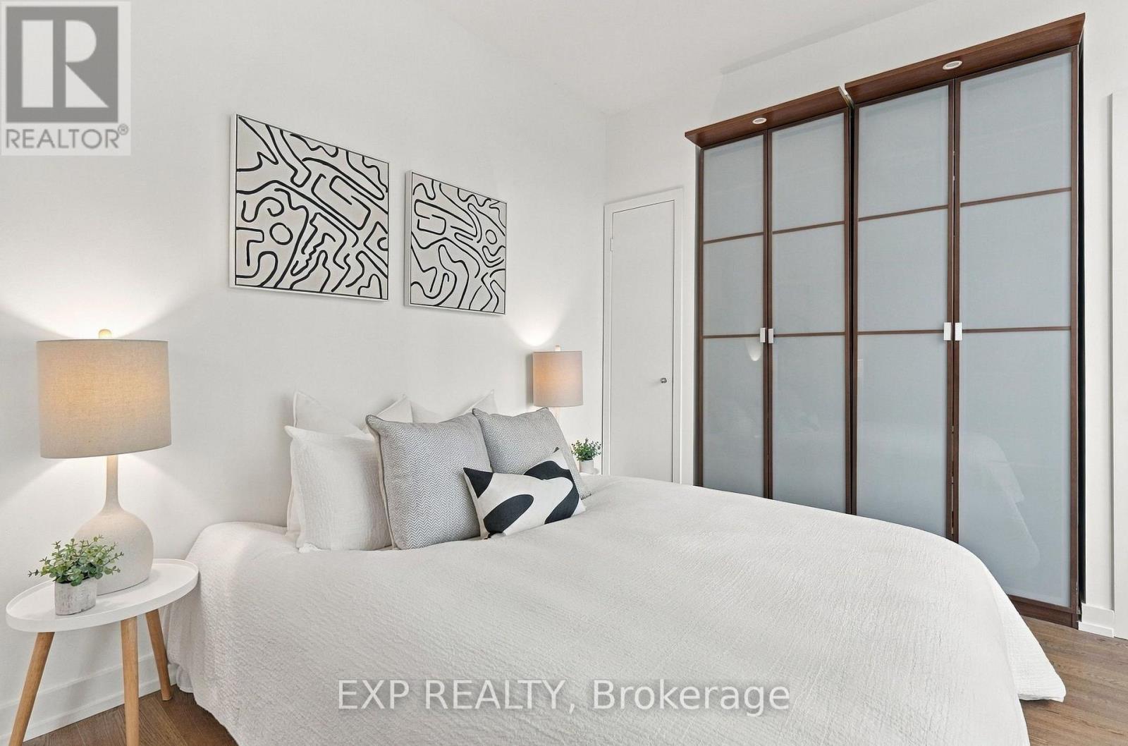 301 - 9 Spadina Avenue, Toronto, Ontario  M5V 3V5 - Photo 15 - C13851372