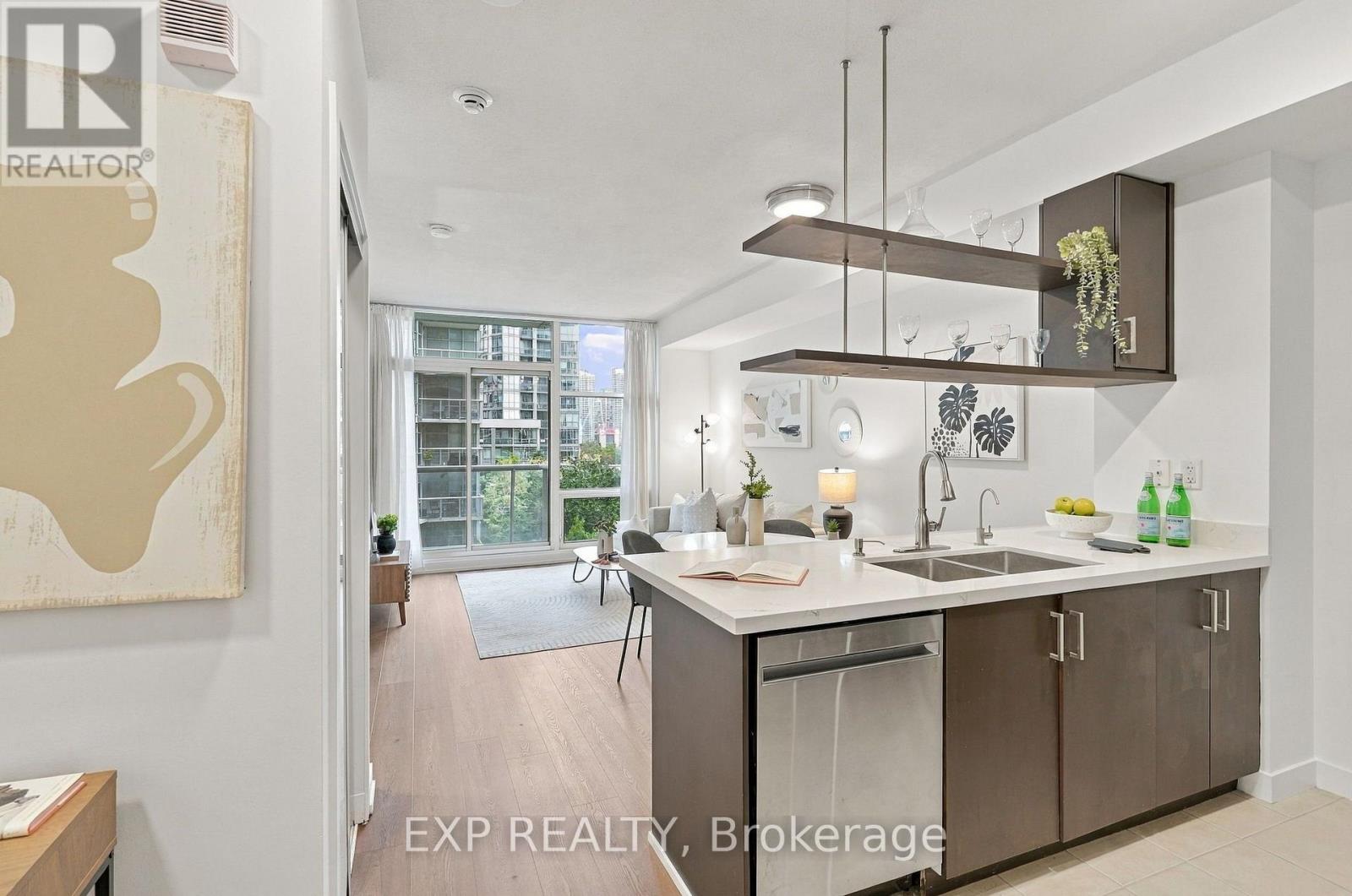301 - 9 Spadina Avenue, Toronto, Ontario  M5V 3V5 - Photo 8 - C13851372