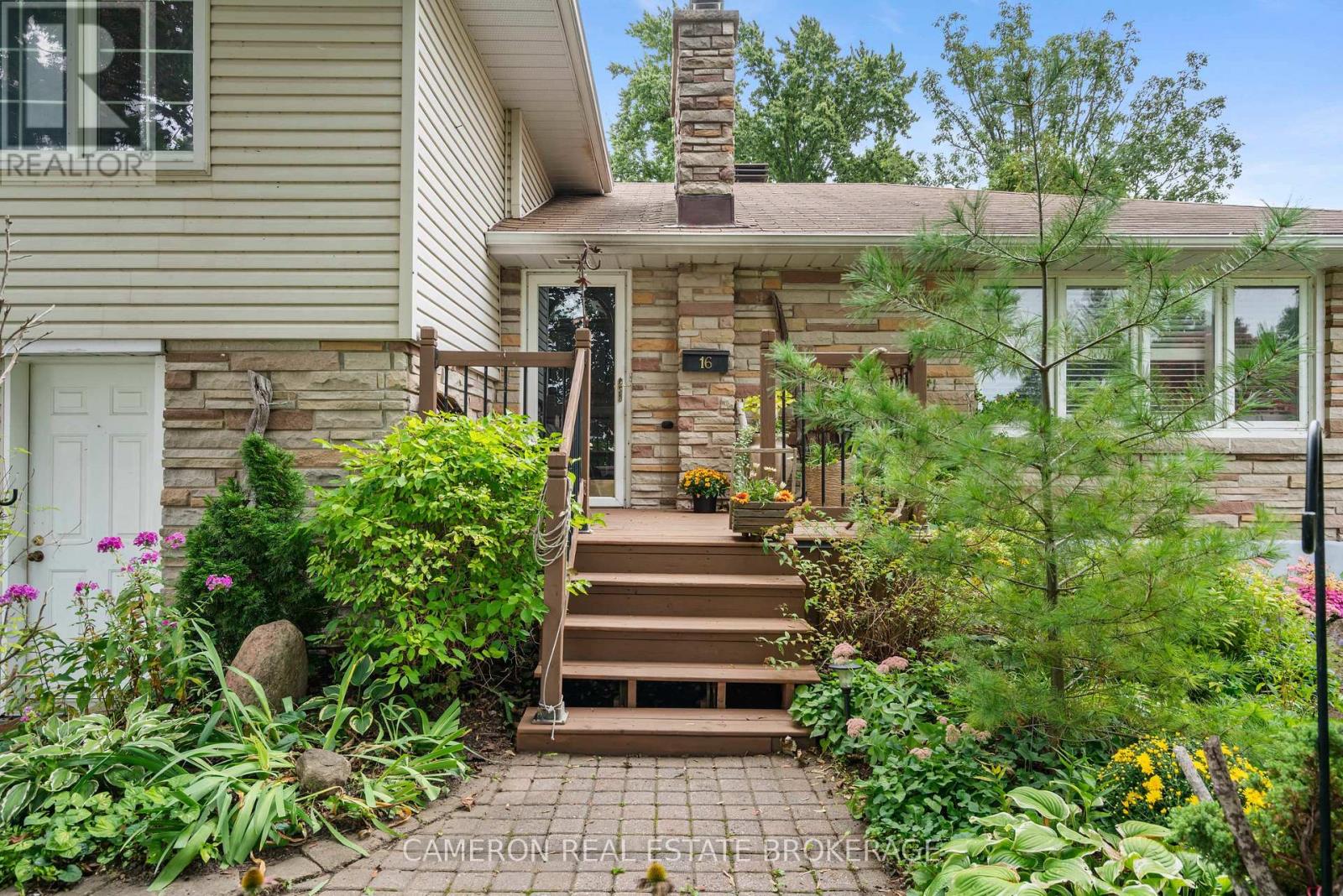 16 Kent Crescent, South Stormont, Ontario K0C 1P0 - Photo 3 - X13851308