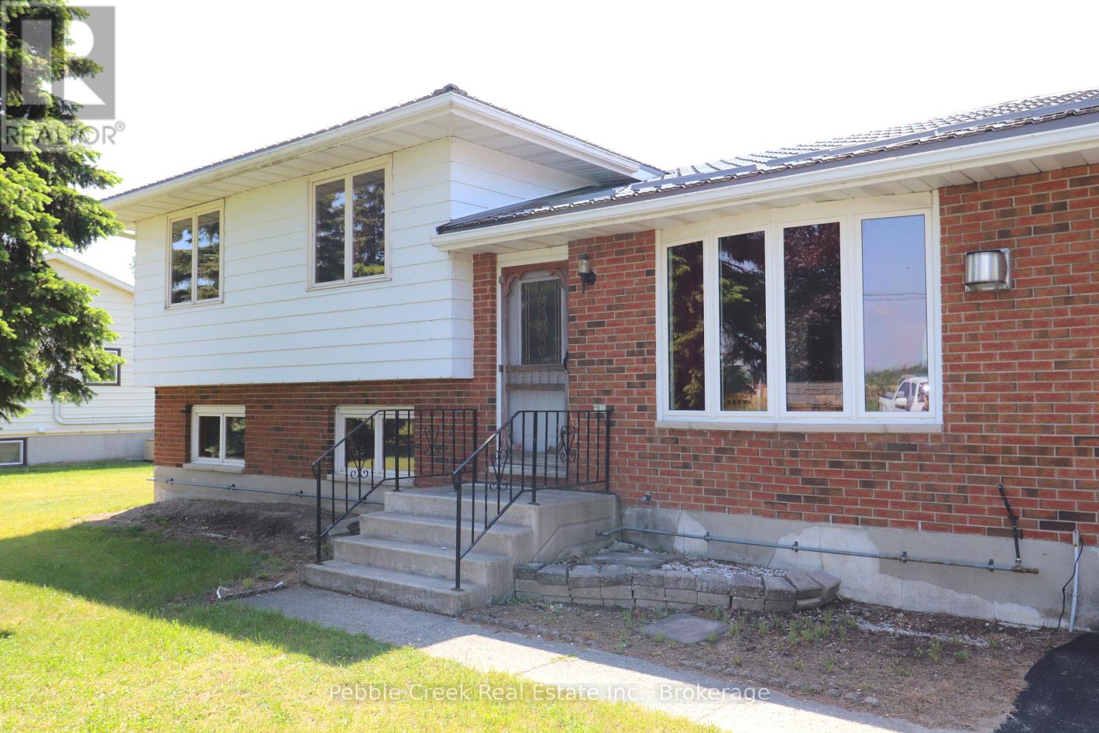 79927 Orchard Line, Central Huron, Ontario  N7A 3X8 - Photo 2 - X13851352