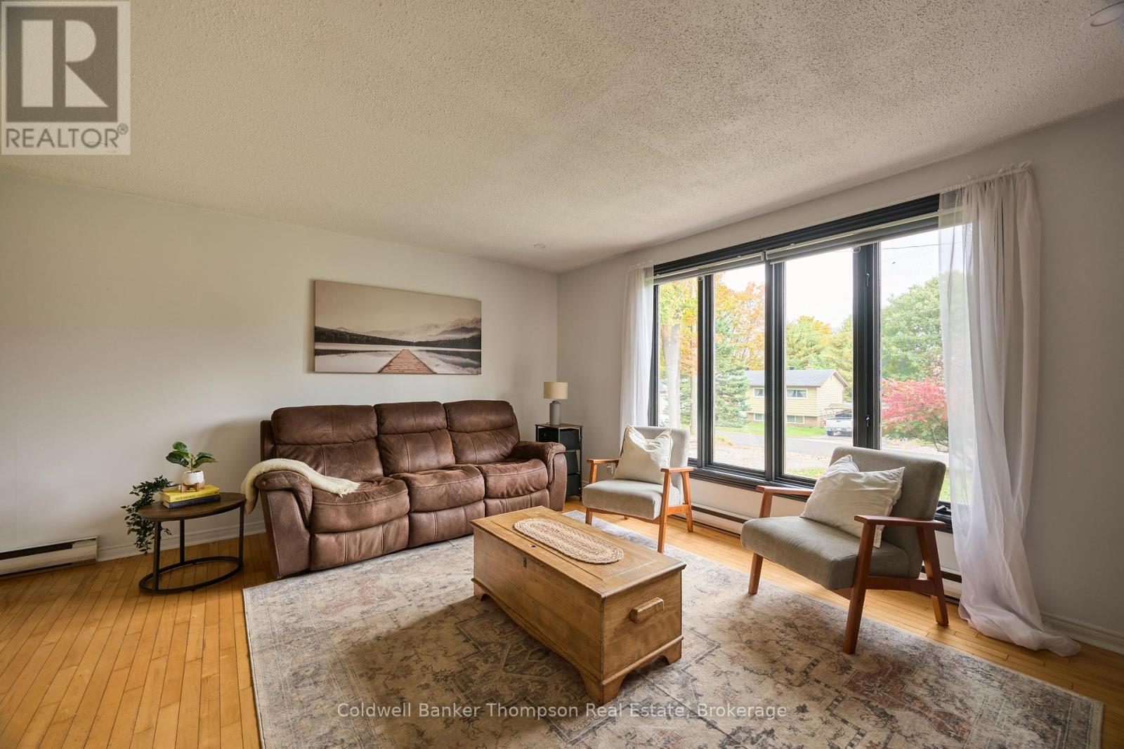 59 Hubbel Crescent, Huntsville, Ontario P1H 1S6 - Photo 3 - X13851464