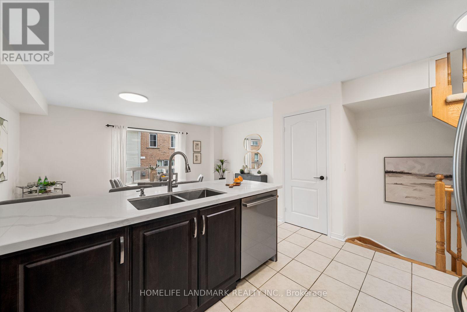 57 - 3 Brisby Mews, Toronto, Ontario  M1P 5H7 - Photo 10 - E13851248