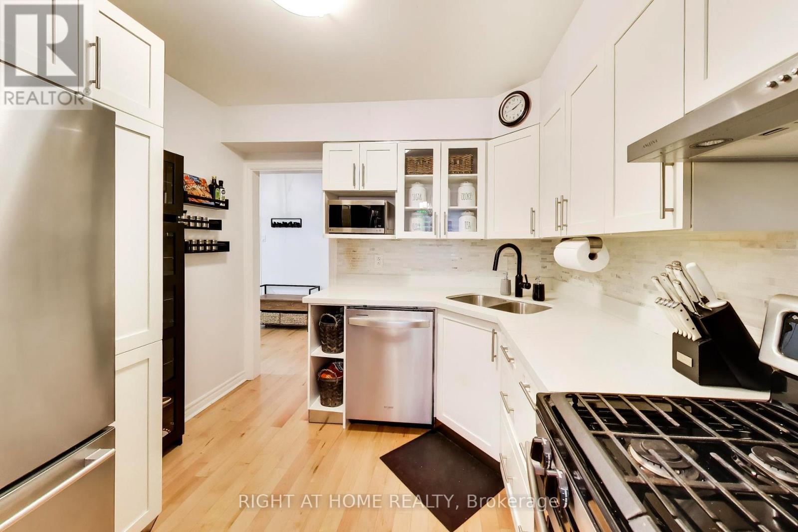 3 - 46 Three Valleys Drive, Toronto, Ontario  M3A 3B5 - Photo 8 - C13848962