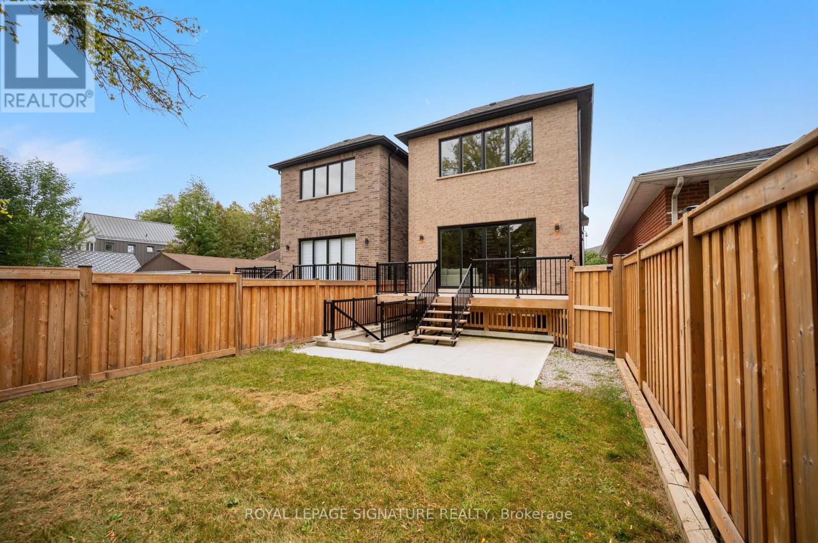 62 Ash Crescent, Toronto, Ontario  M8W 1E6 - Photo 43 - W13850824