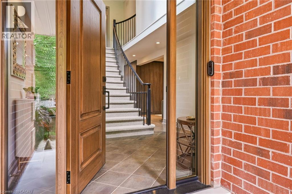 2747 Teak Crescent, Oakville, Ontario  L6J 7M7 - Photo 3 - 40867585