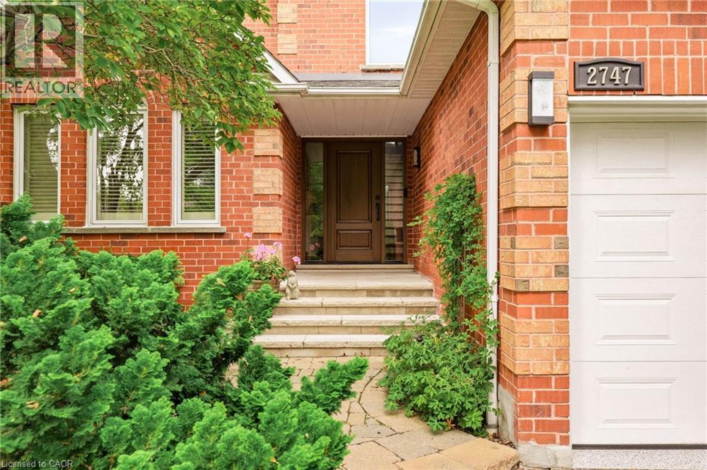 2747 Teak Crescent, Oakville, Ontario  L6J 7M7 - Photo 2 - 40867585