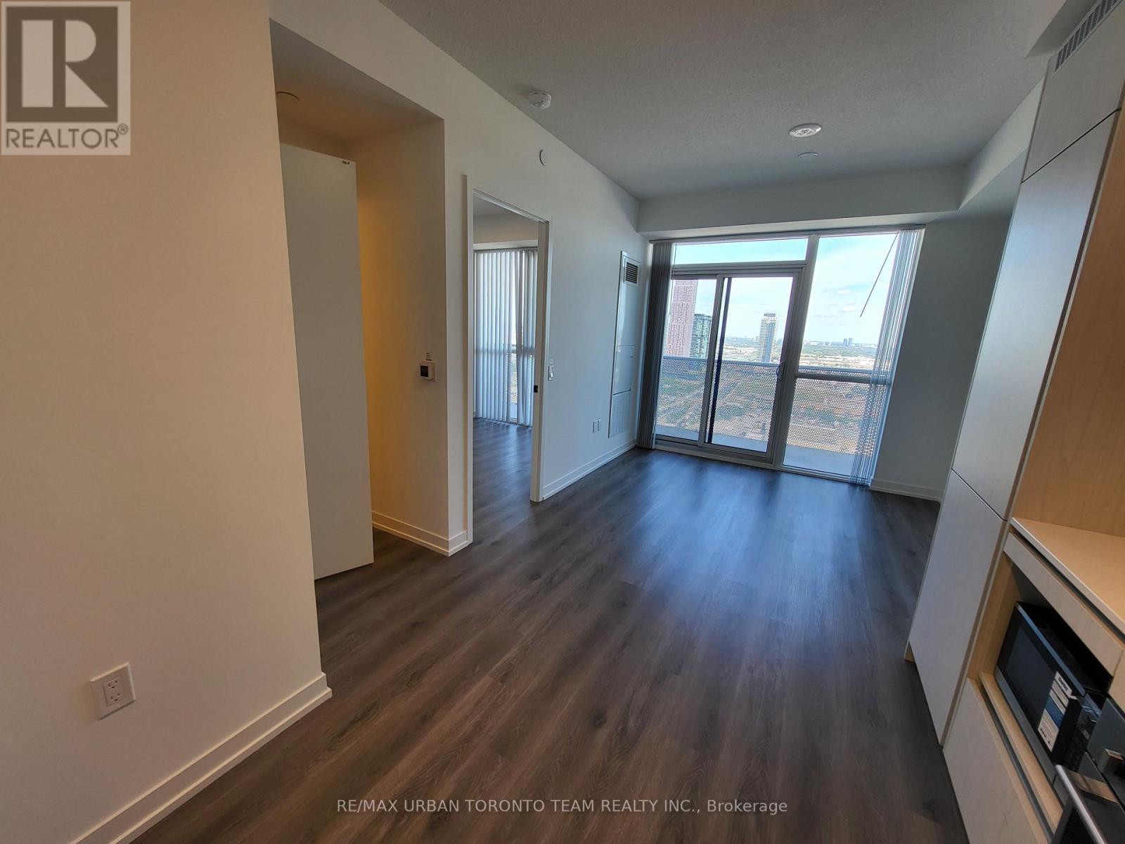 3308 - 28 Interchange Way, Vaughan (Vaughan Corporate Centre), Ontario  L4K 0P8 - Photo 3 - N13851274