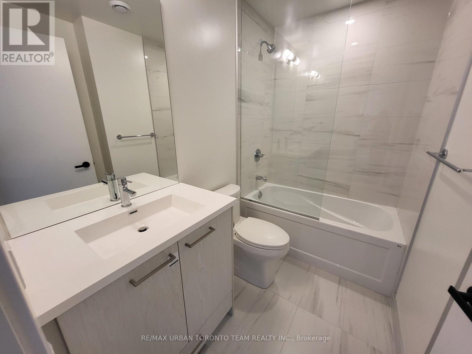 3308 - 28 Interchange Way, Vaughan (Vaughan Corporate Centre), Ontario  L4K 0P8 - Photo 8 - N13851274