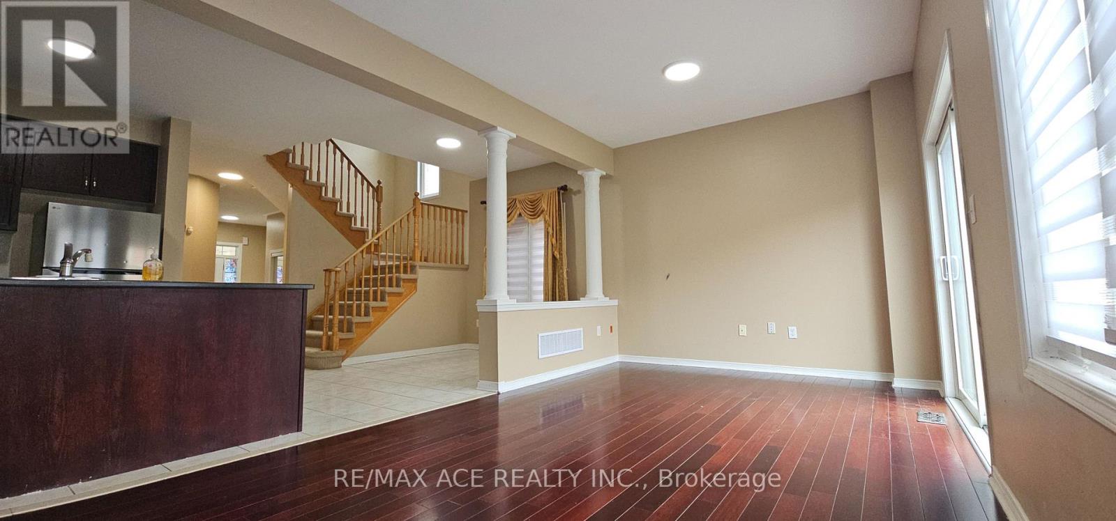 46 Ralph Chalmers Avenue, Markham, Ontario  L6E 2C3 - Photo 15 - N13851378