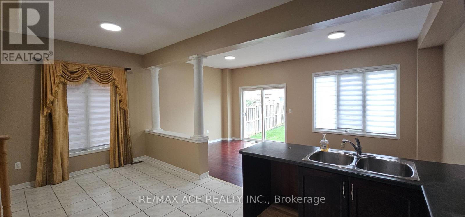 46 Ralph Chalmers Avenue, Markham, Ontario  L6E 2C3 - Photo 17 - N13851378