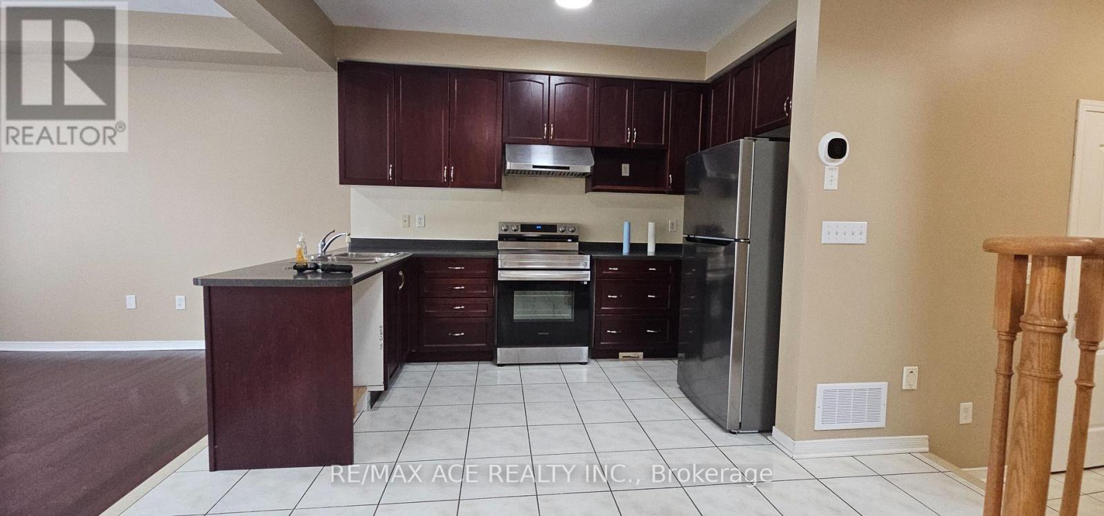 46 Ralph Chalmers Avenue, Markham, Ontario  L6E 2C3 - Photo 18 - N13851378