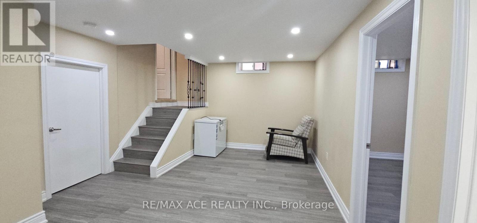 46 Ralph Chalmers Avenue, Markham, Ontario  L6E 2C3 - Photo 33 - N13851378
