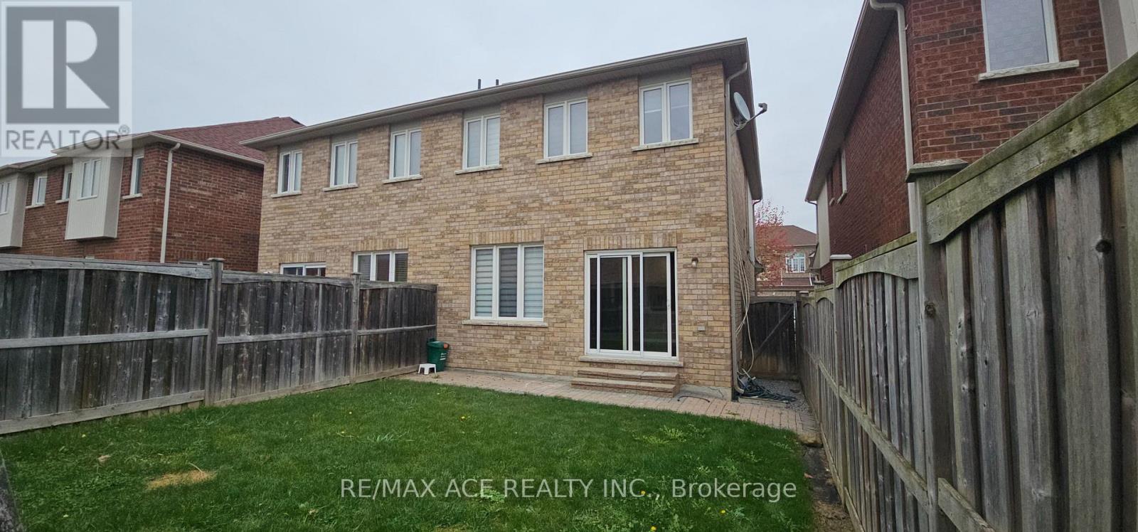 46 Ralph Chalmers Avenue, Markham, Ontario  L6E 2C3 - Photo 37 - N13851378