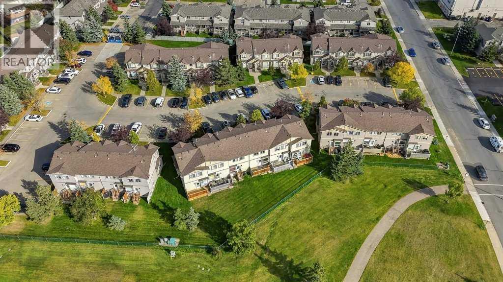 303, 2005 Luxstone Boulevard SW