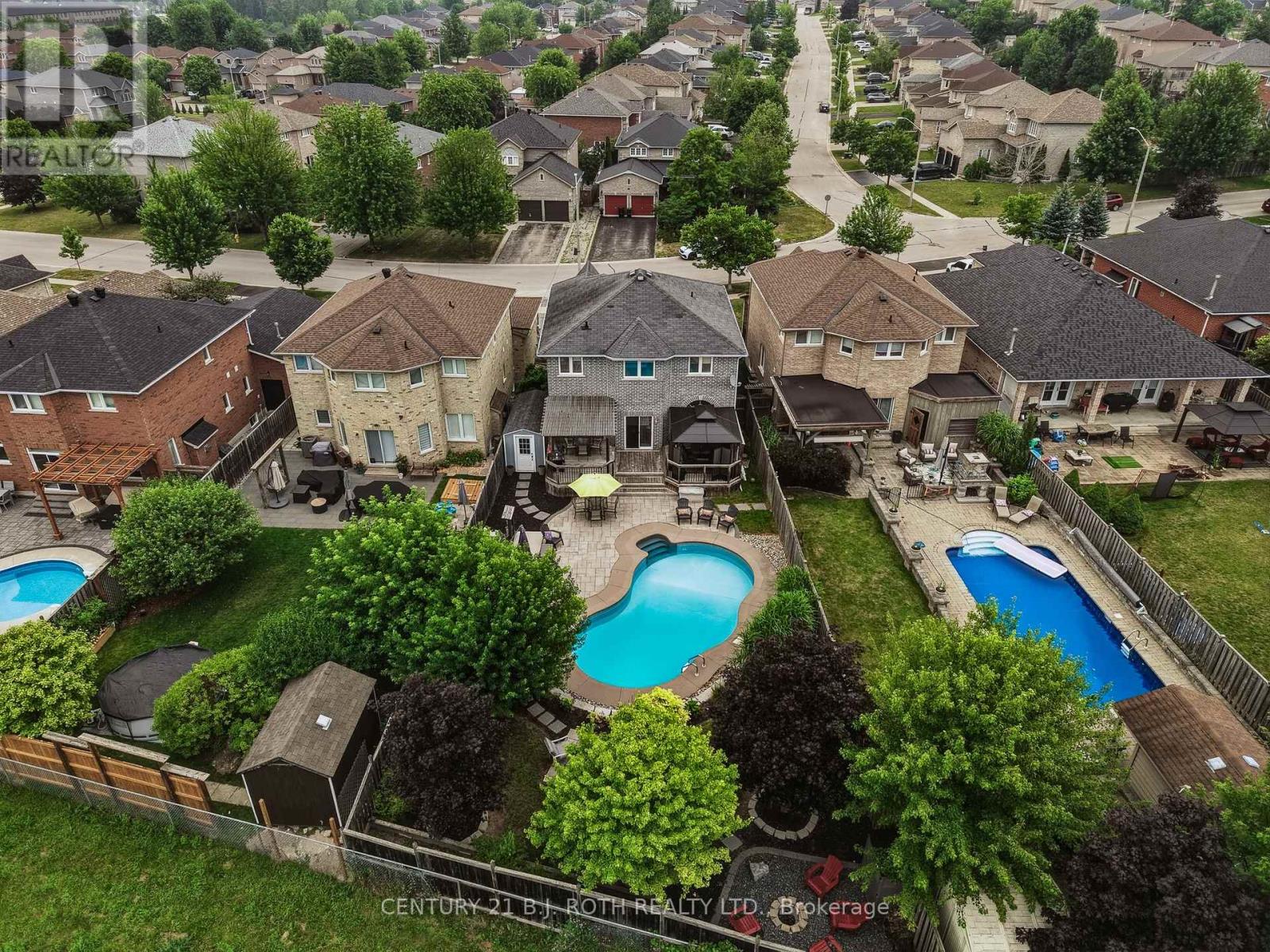96 Penvill Trail, Barrie (Ardagh), Ontario  L4N 5S3 - Photo 3 - S13851264
