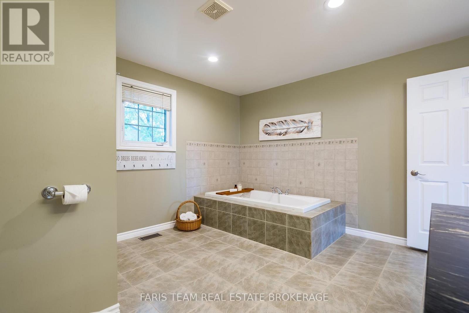 20 Rue Eric, Tiny, Ontario  L9M 0H1 - Photo 12 - S13851424